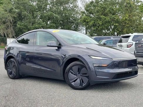 Used 2026 Tesla Model Y Long Range AWD/4WD image 36