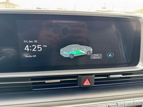 Certified 2025 Hyundai Ioniq 6 SEL image 17