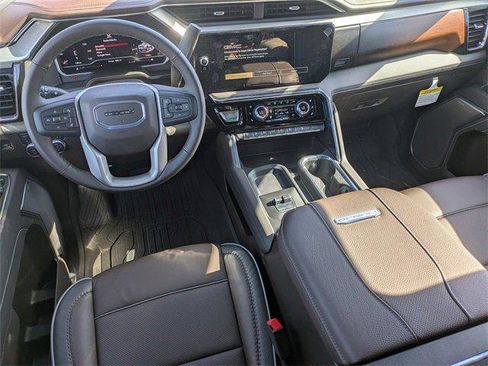 New 2025 GMC Sierra 2500 Denali w/ Denali Reserve Package image 18