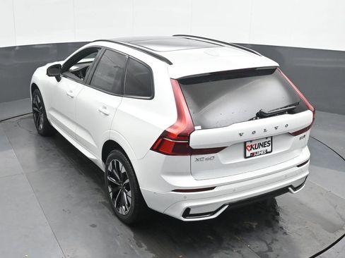 New 2026 Volvo XC60 B5 Plus w/ Climate Package image 38