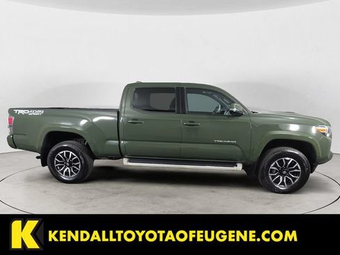 Used 2021 Toyota Tacoma TRD Sport AWD/4WD image 6