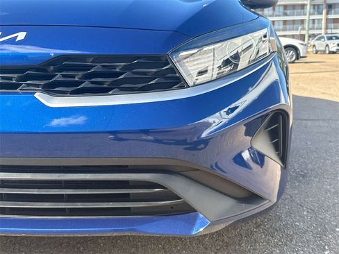 Used 2024 Kia Forte LXS image 7