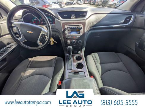 Used 2016 Chevrolet Traverse LT w/ Style and Technology Package FWD image 14