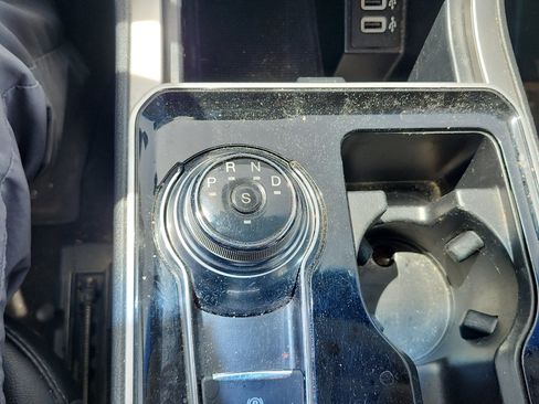 Used 2020 Ford Edge SEL image 30