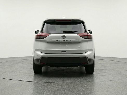 Used 2025 Nissan Rogue SV FWD image 7