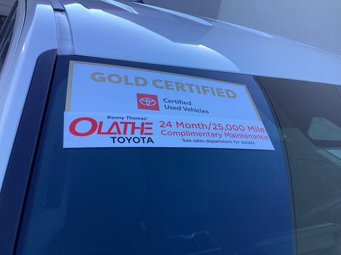 Certified 2024 Toyota Tacoma SR5 image 4