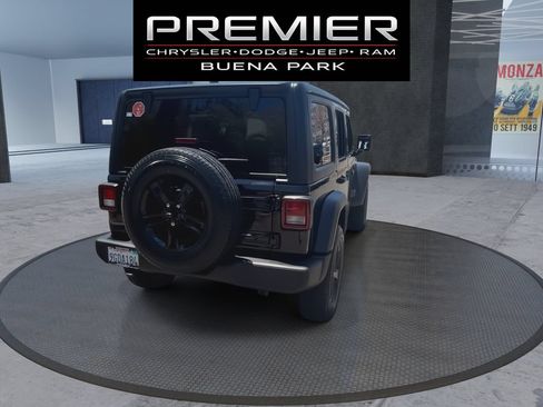 Used 2023 Jeep Wrangler Unlimited Sport AWD/4WD image 7