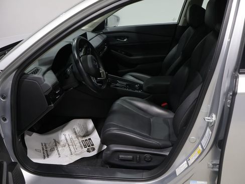 Used 2024 Honda Accord Touring image 10