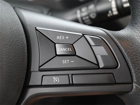 Used 2025 Nissan Kicks Play S image 19