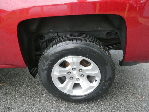 Used 2018 Chevrolet Silverado 1500 LT w/ All Star Edition AWD/4WD image 29