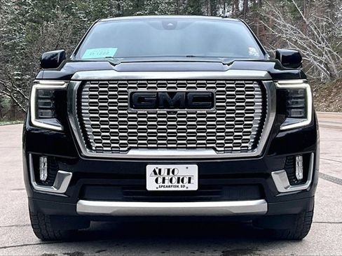 Used 2021 GMC Yukon Denali w/ Denali Premium Package AWD/4WD image 2