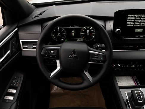 New 2025 Mitsubishi Outlander SEL Black Edition AWD/4WD image 11