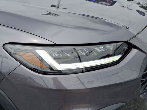 Used 2023 Honda HR-V LX image 9