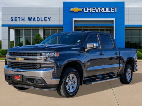 Used 2020 Chevrolet Silverado 1500 LT w/ Texas Edition image 3