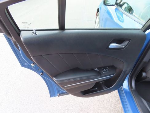 Used 2021 Dodge Charger SXT w/ Driver Convenience Group AWD/4WD image 25