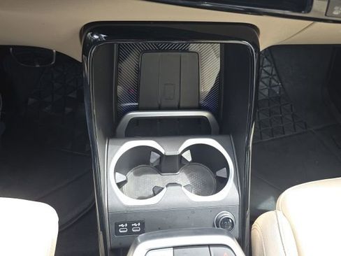 Used 2023 BMW X1 xDrive28i w/ M Sport Package AWD/4WD image 16