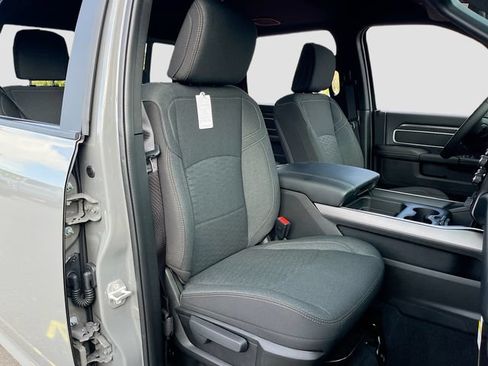 New 2026 RAM 2500 Big Horn AWD/4WD image 25