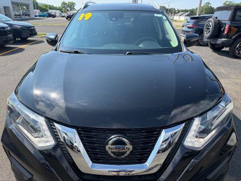 Used 2019 Nissan Rogue SV AWD/4WD image 5