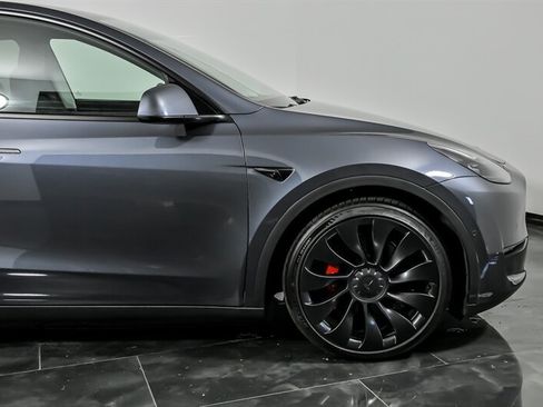Used 2022 Tesla Model Y Performance AWD/4WD image 12