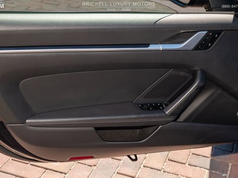 Used 2021 Porsche 911 Carrera 4S w/ Sport Package image 20