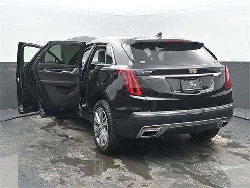 Certified 2025 Cadillac XT5 Premium Luxury image 56