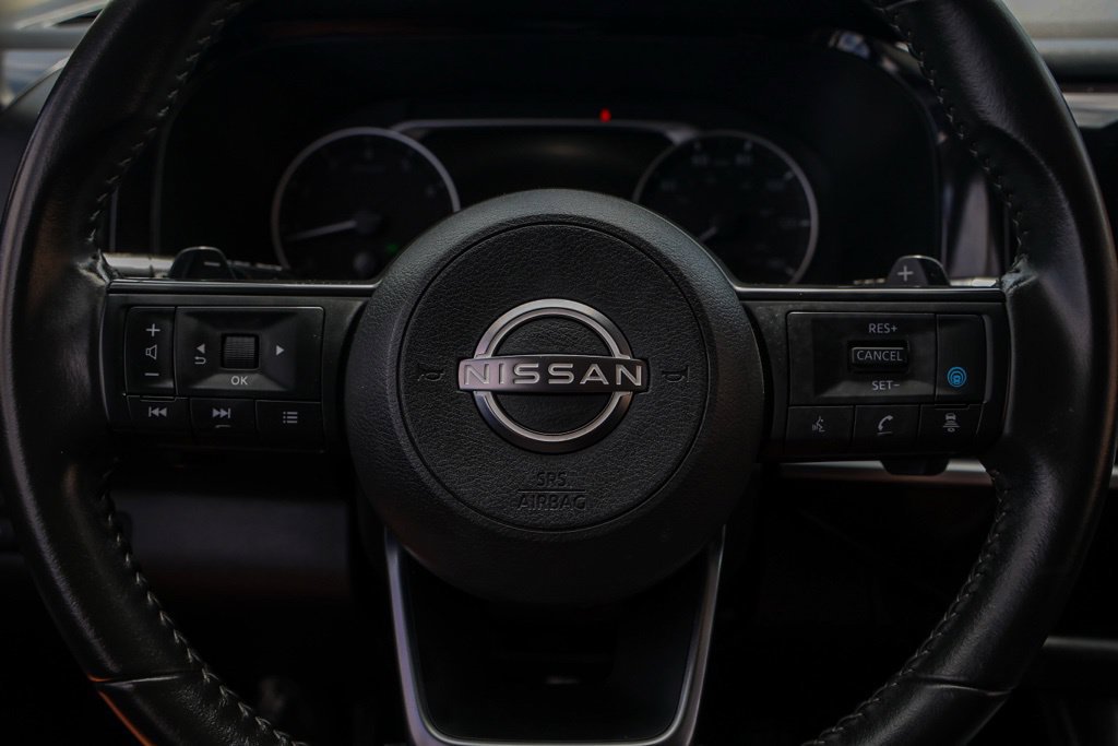 Used 2025 Nissan Pathfinder SV FWD image 27