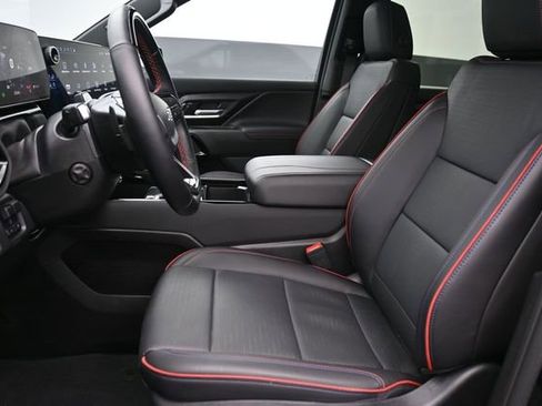 Certified 2025 Chevrolet Silverado EV RST AWD/4WD image 10