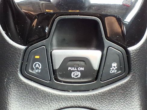 Used 2019 Jeep Compass Limited AWD/4WD image 21