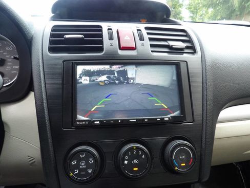 Used 2014 Subaru Crosstrek 2.0i Premium w/ Moonroof Package image 7