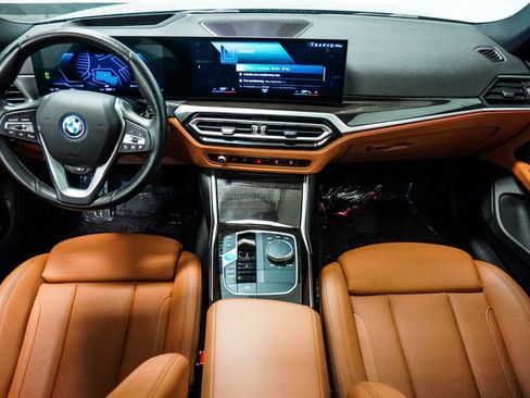 Used 2023 BMW i4 eDrive40 w/ Premium Package RWD image 12