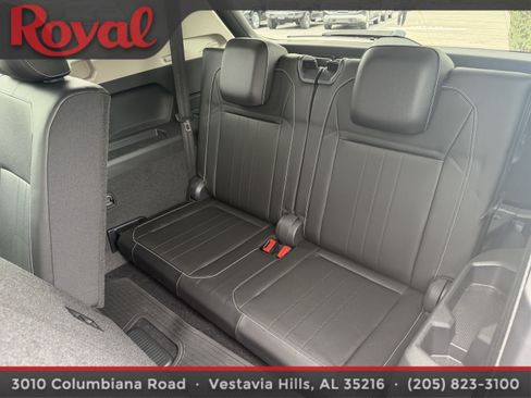 Certified 2023 Volkswagen Tiguan SE FWD image 11
