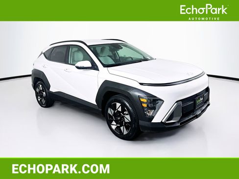 Used 2025 Hyundai Kona SEL FWD image 1