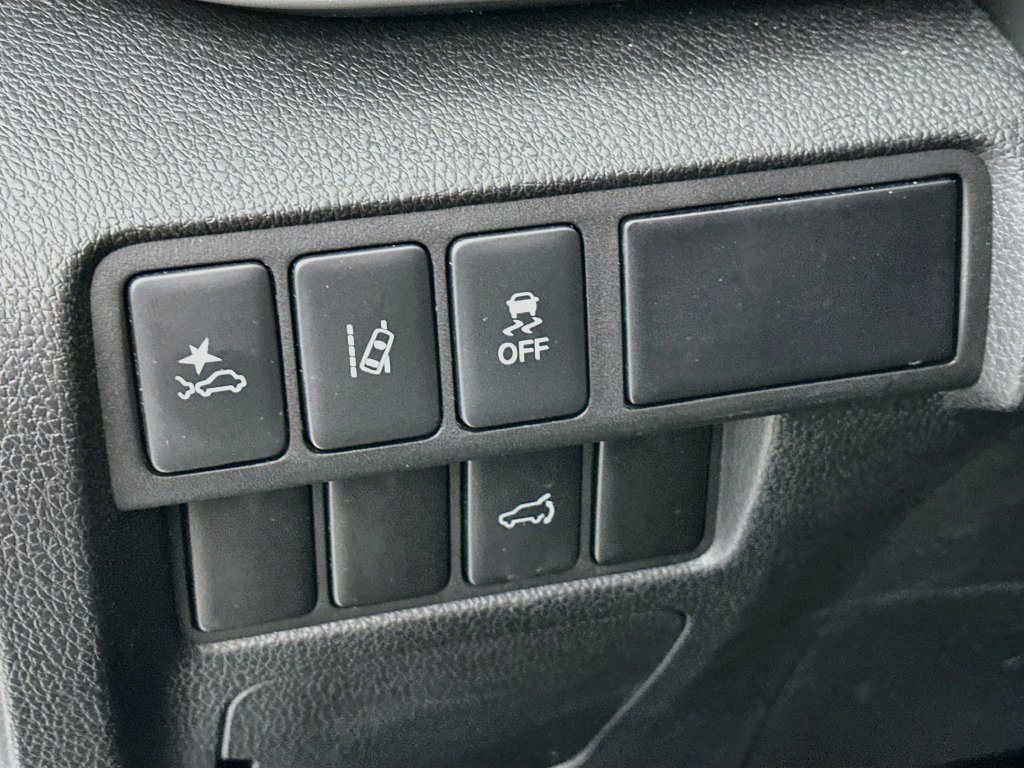 Used 2025 Mitsubishi Eclipse Cross SE AWD/4WD image 15
