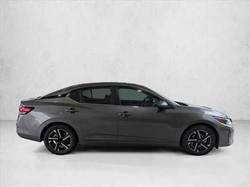 Used 2024 Nissan Sentra SV FWD image 4
