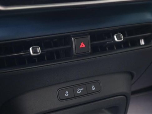 New 2025 Volkswagen ID. Buzz Pro S image 17