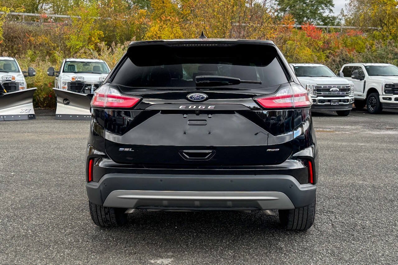 Used 2023 Ford Edge SEL w/ Convenience Package AWD/4WD image 4