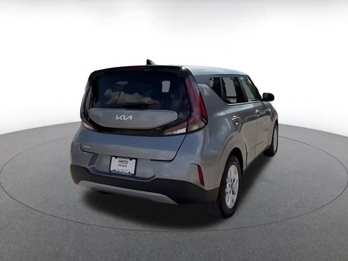 Used 2025 Kia Soul LX w/ LX Technology Package FWD image 15