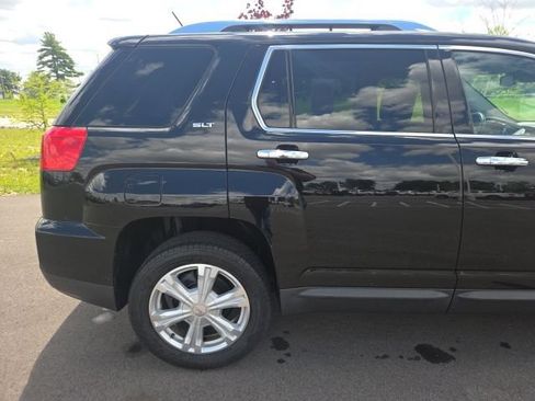 Used 2017 GMC Terrain SLT w/ Open Road Package FWD image 8
