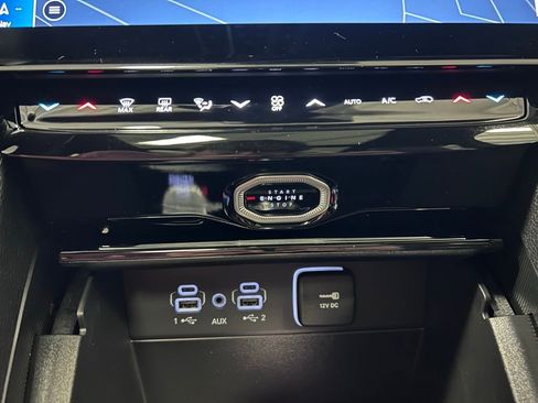 New 2026 Jeep Grand Cherokee Limited AWD/4WD image 17