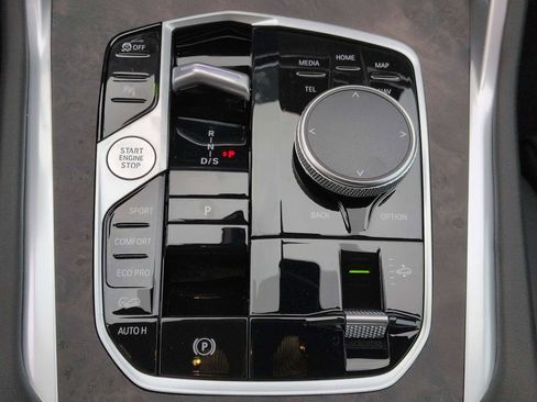 New 2026 BMW X6 xDrive40i w/ Climate Comfort Package image 35