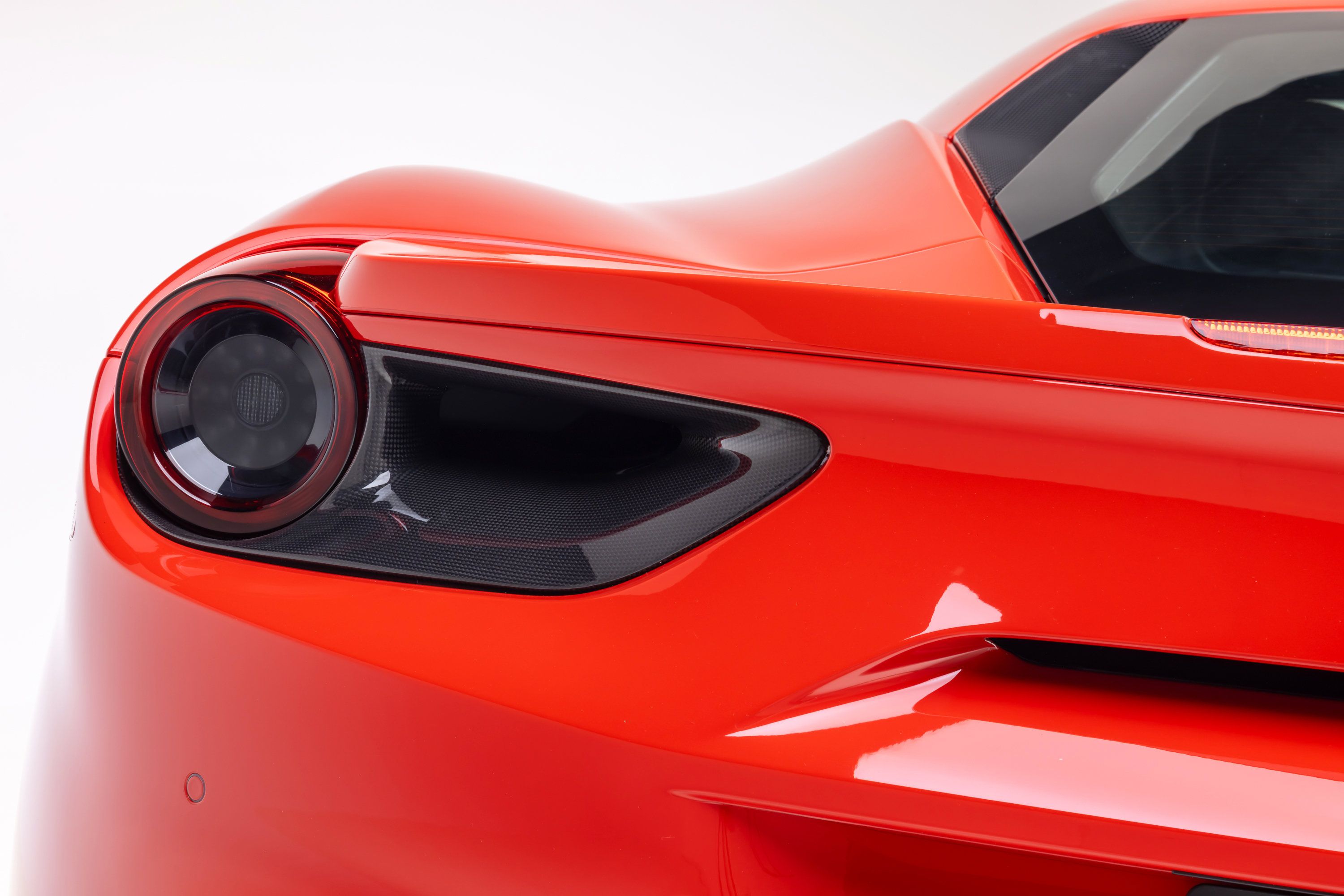 Certified 2018 Ferrari 488 GTB RWD image 20