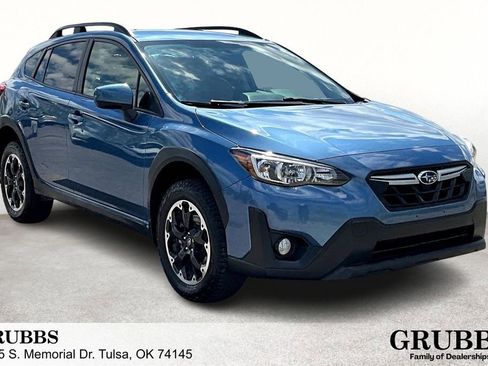 Used 2022 Subaru Crosstrek 2.0i Premium w/ Popular Package #2 AWD/4WD image 1