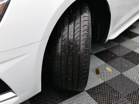 Used 2022 Audi A4 2.0T Premium image 88