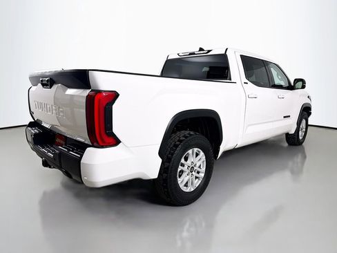 Used 2022 Toyota Tundra SR5 w/ SR5 Premium Package image 7