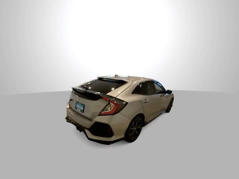 Used 2017 Honda Civic Sport image 9