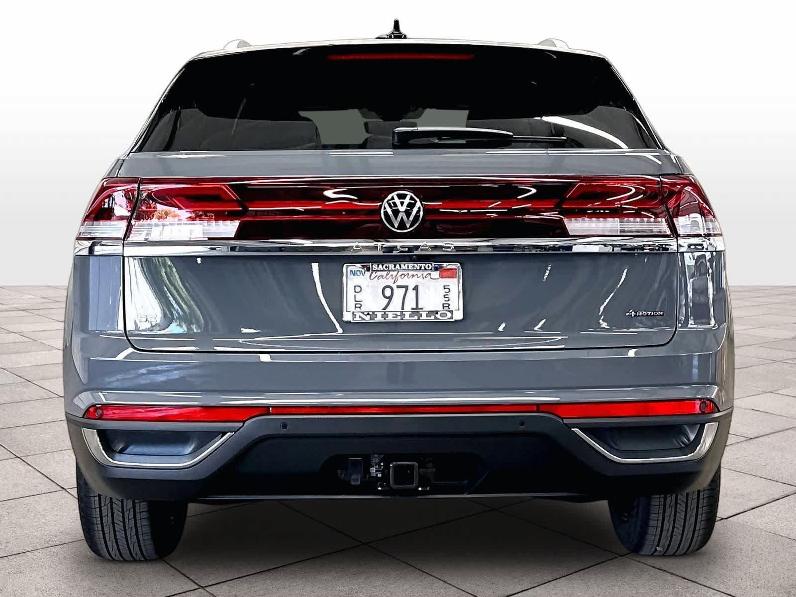 New 2026 Volkswagen Atlas Cross Sport SE AWD/4WD image 4