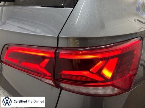 Used 2022 Volkswagen Taos SE image 8