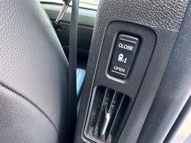 Used 2025 Honda Odyssey EX-L image 11