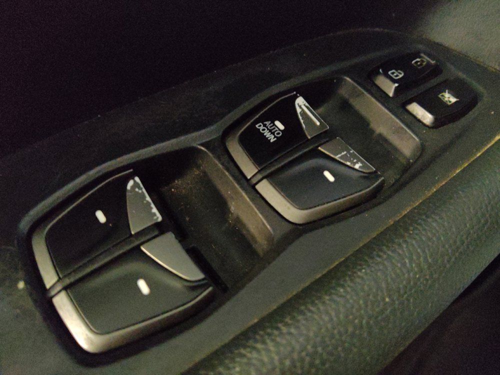 Used 2018 Hyundai Santa Fe Sport FWD image 27