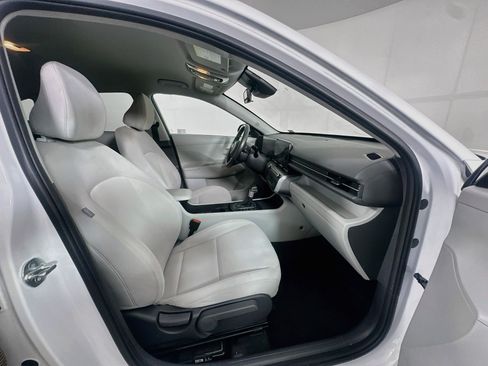 Used 2025 Hyundai Kona SEL FWD image 29